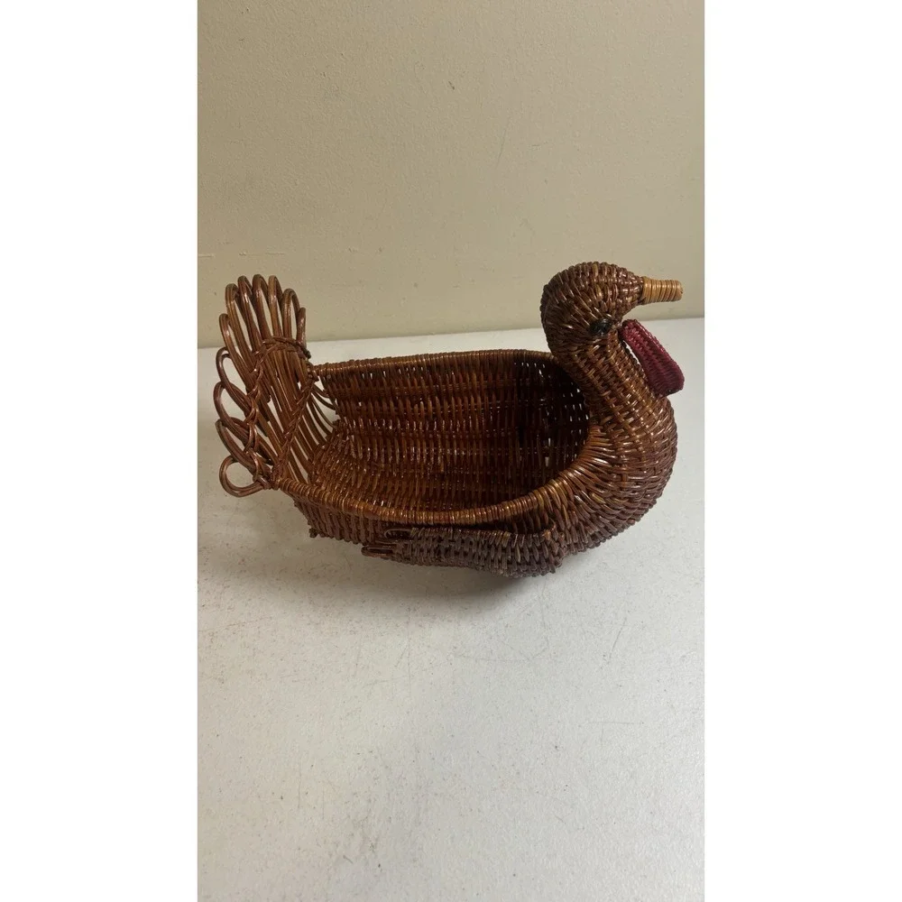 Vintage Turkey Wicker Bread Basket Woven Thanksgiving Farmhouse Centerpiece
